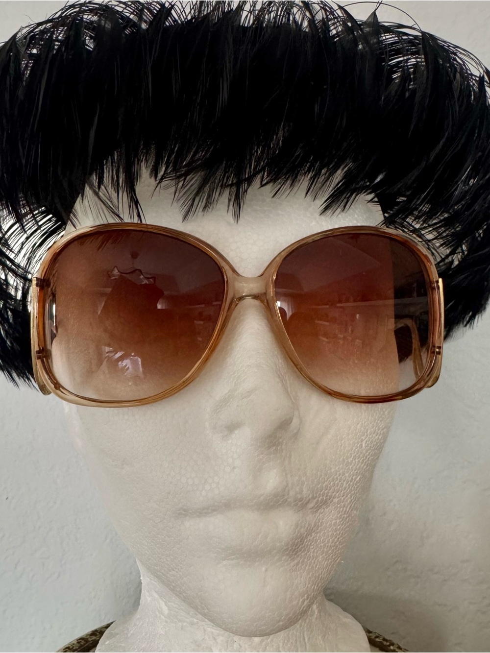 Vintage Brown Sunnies Unique Legs
